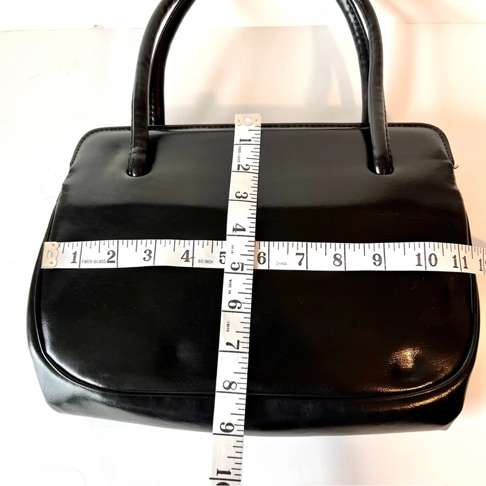 Vintage Black Clasp Closure Shoulder Bag